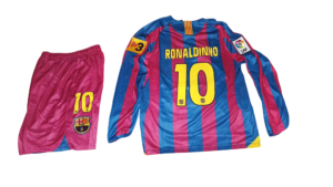 Conjunto Niños Barcelona Manga larga Retro Ronaldinho