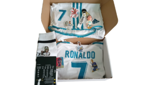 Kit Pack Real Madrid Niños Retro Ronaldo 2018