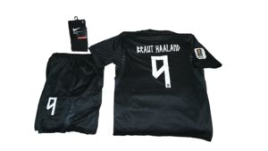 CONJUNTO NIÑOS VISITANTE NORUEGA HAALAND 26 27